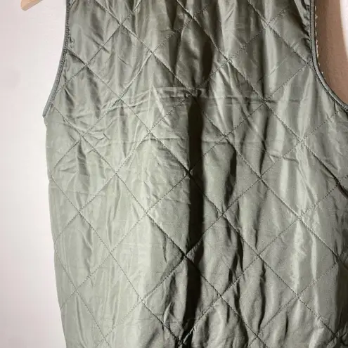 Thread and Supply  Green Sherpa Quilted Reversible Vest Size Small