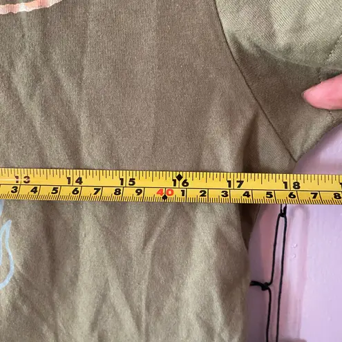 Ed Hardy NWT Green Cropped Baby Tee Death Before Dishonor Women's size Large