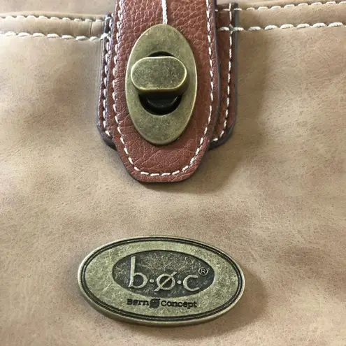 b.o.c. Born Brown Leather Shoulder Bucket Bag Zip Top Large Outer Pocket 10X10