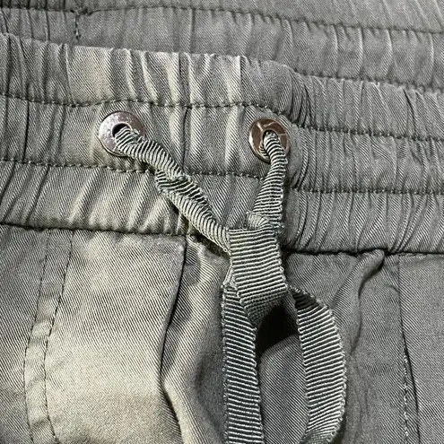 WHBM The Jogger Pant Olive Green Size 8 Long Pull