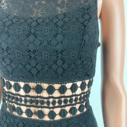 Cals | Black Lace Midriff Accent Dress