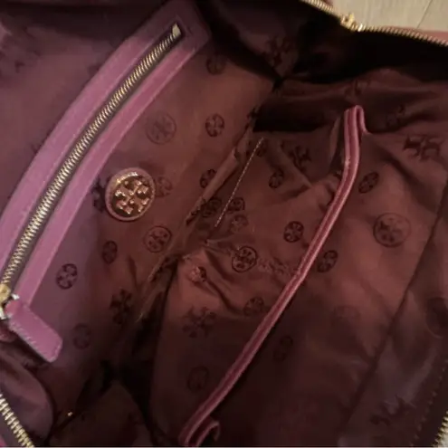 Tory Burch  Priscilla gold chain plum leather shoulder bag handbag push lock