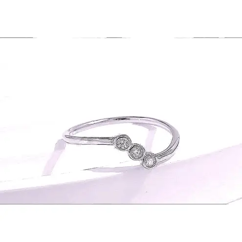 Boutique Sparkling Moissanite‎ Diamond Ring | 14k White Gold Plated Sterling Silver