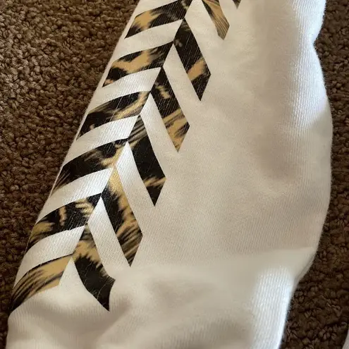 Style Reform Women’s White Zip Up Arrow & Stripe Hoodie Sweatshirt White