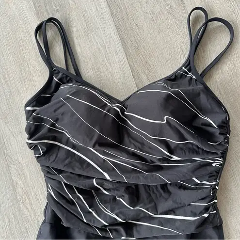 MiracleSuit One Piece Swimsuit Bathing Suit Black Design Women’s 16 Summer