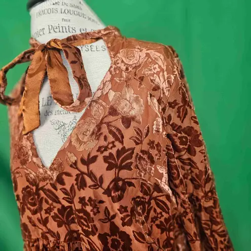 Anthropologie  Womens Rust Orange‎ Floral Velvet Tie Neck Blouse Medium