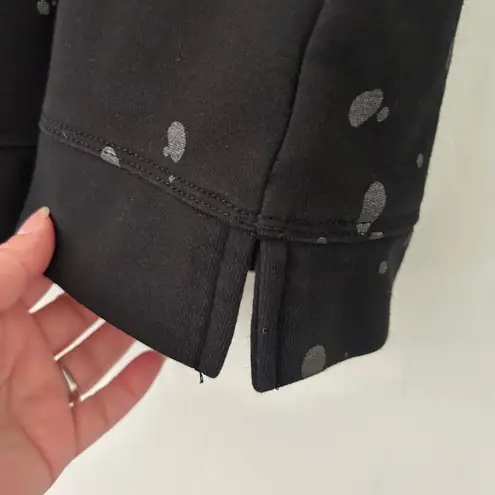 Time and Tru Women's Silver Splashed Black Crew Neck Sweatshirt S Small