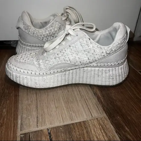 Universal Threads Universal Thread Women's Persephone Sneakers Size 8.5