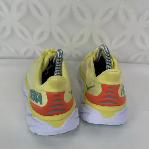 Hoka  ONE ONE Clifton 8 Womens Shoes Size 7 Yellow Pear/Sweet Corn Sneakers