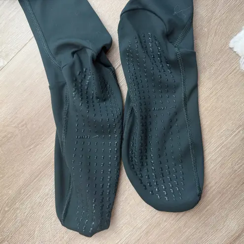 SKIMS NikeSKIMS MATTE SHAPING SCOOP BRA AND FOOTSIE GRIP DARK TEAL LEGGINGS SET