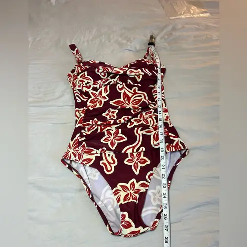 Emerald Red and White One Piece Swimwear Size Medium Red