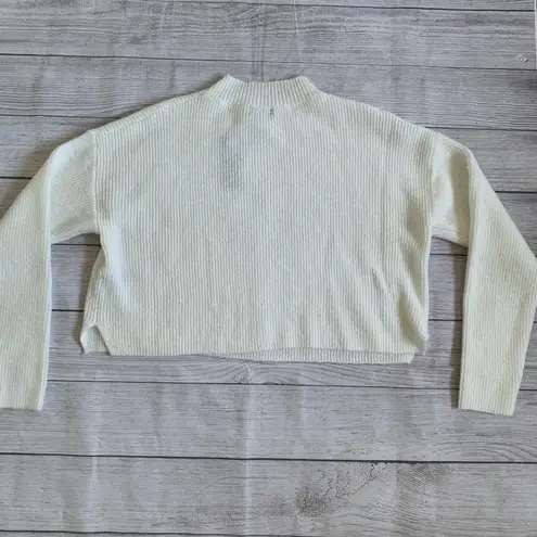 NWT Ambiance Vanilla White Knit Pullover Sweater Size M