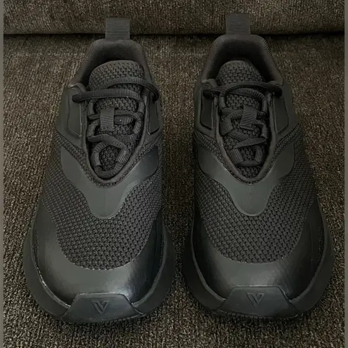 Vessi Women’s Tidal Sneaker Black Color Size