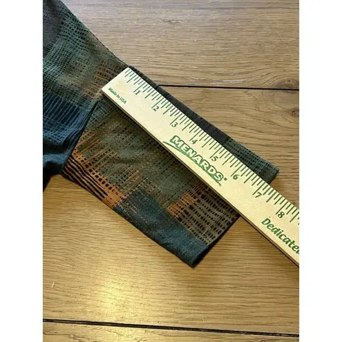 LuLaRoe Green Color Block Shirt Size XXS Preppy Colorful Retro Comfort Modern