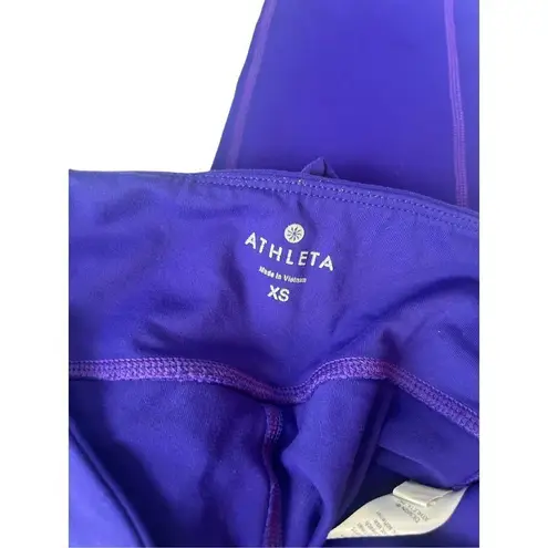 Athleta  Revelation Leggings size Xsmall Workout Yoga Pants Cropped Purple