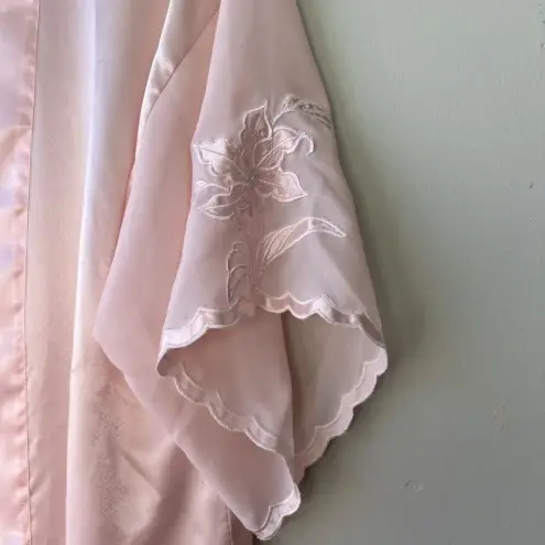 Vintage Val Mode Pink Embroidered Kimono Robe Womens‎ Lingerie