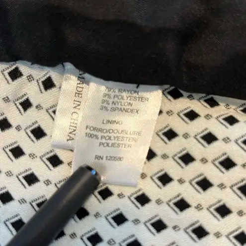 Amanda & Chelsea Diamond Print Blazer