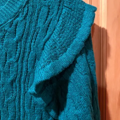 Crown & Ivy  ruffle sleeve sweater size L