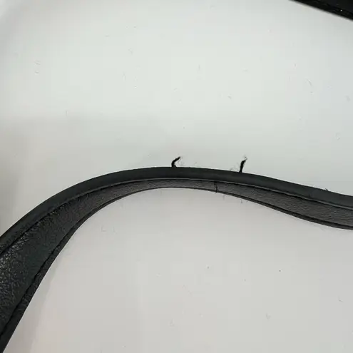 Rosetti gray black zip top crossbody zippered pockets travel every day casual