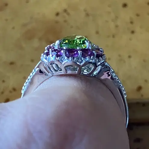 Natural Peridot Garnet Sterling Silver Ring Size 8 Green