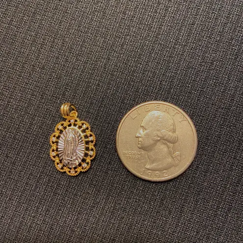 Gold Chain Rope Chain 20in 2mm And Virgin Mary Medallion Pendant