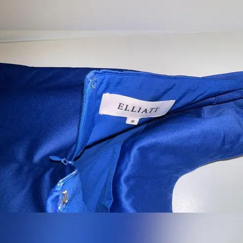 Elliatt NWOT Chiara Satin Halter maxi Gown Sz M cobalt blue