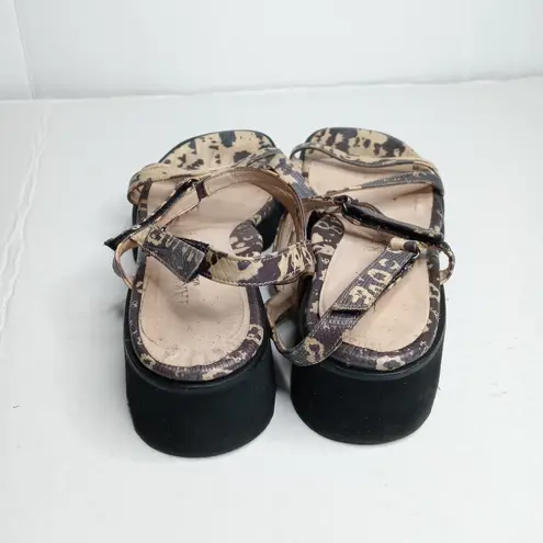 Taryn Rose  sandals best for size 7