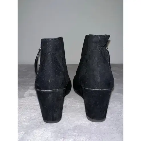 Attention Women's  Black Faux Suede Wedge Ankle Boots Size 8