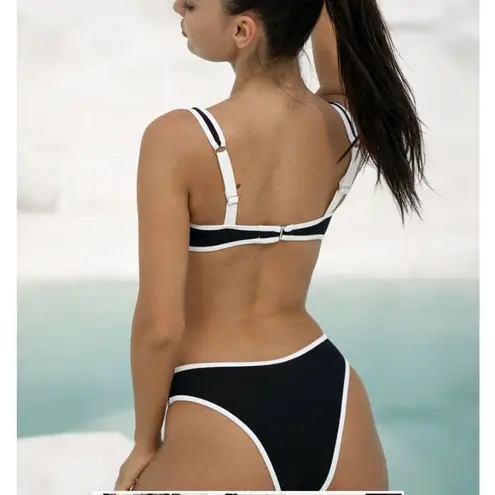 berlook Contrast Trim Bikini Bottom ONLY 61 White Size M