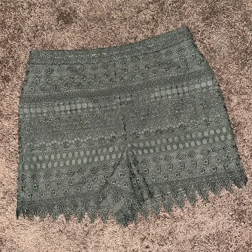 BCBG Maxazria green lace double layer high waisted shorts