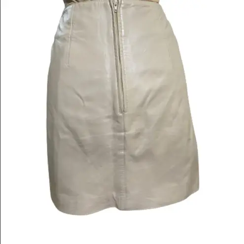 Hugo Buscati vintage 90s  Collection 100% leather tan mini skirt