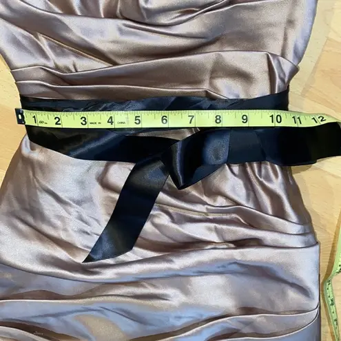 WTOO by Watters & Watters Strapless Champagne with Black Bow Maxi Gown size 2 Tan