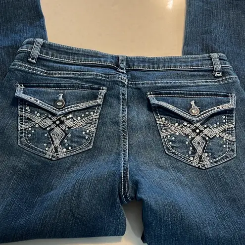 Apt. 9  Womens Jeans Dark Wash 6 Straight Leg Bedazzled Back Pockets Trendy Fun