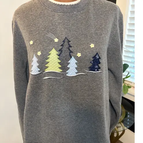 Cozy Grey Embroidered Christmas Trees Long Sleeve Sweatshirt Women's M/L Gray Size M