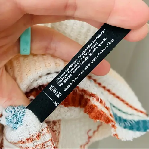 Urban Outfitters  Out From Under Jojo Oversized Waffle Knit Top Sz XS