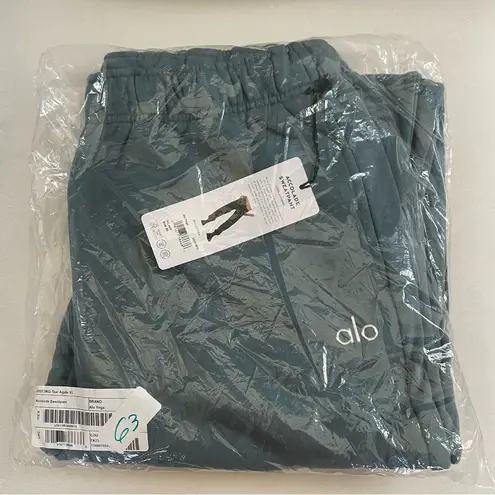 Alo Yoga NWT Alo Accolade Sweatpants Joggers Size XL Limited Edition Color Teal Agate