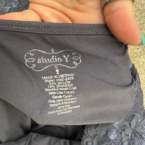 Studio Y Y2K lace trim cami camisole tank navy blue stretch SMALL coquette