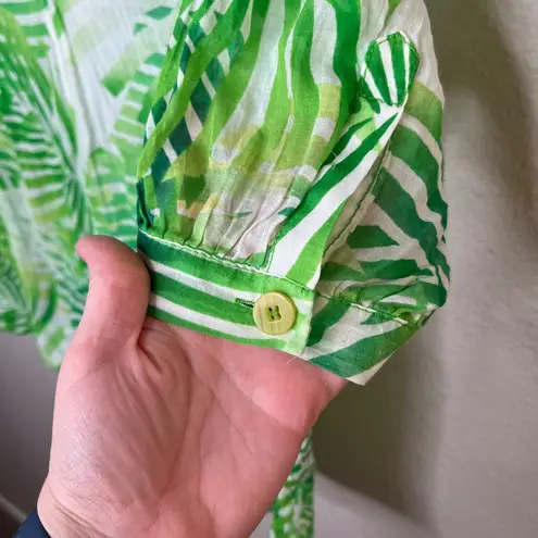 Diane Von Furstenberg  Green Palm Leaf Tropical Print Blouse Size 4 Cotton Silk