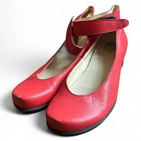 Loints of Holland Sydney Mary Jane Shoes Size 39 Red
