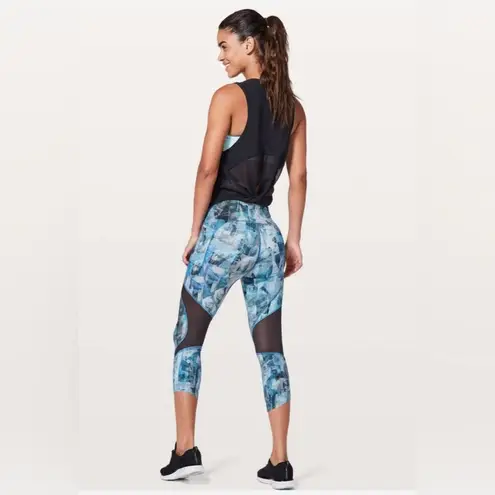 Womens Lululemon on pace crop 21” dazed multi blue size 6