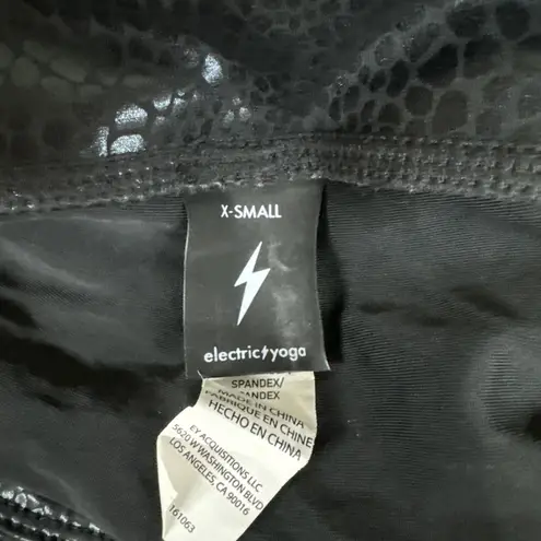 Electric yoga Elerctric Yoga Pants Womens XS Black Skinny Leg Shiny Snake Print Rocker Edgy