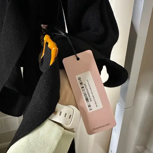 Micas Chic Black Crop Top and skirt Set