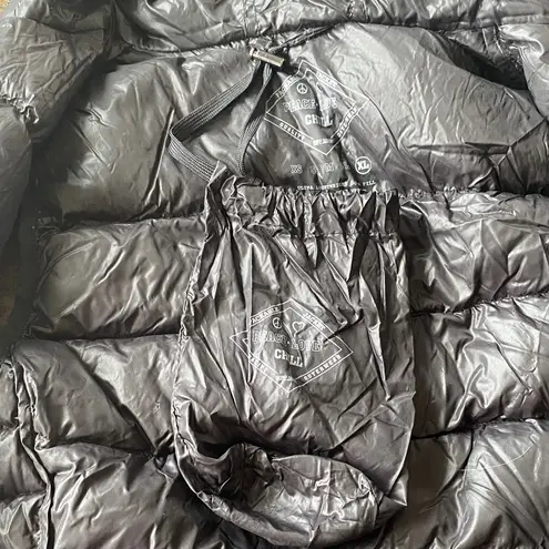 Peace Love World Ultra Lightweight Down Fill Black Packable Hoodie Vest size XL