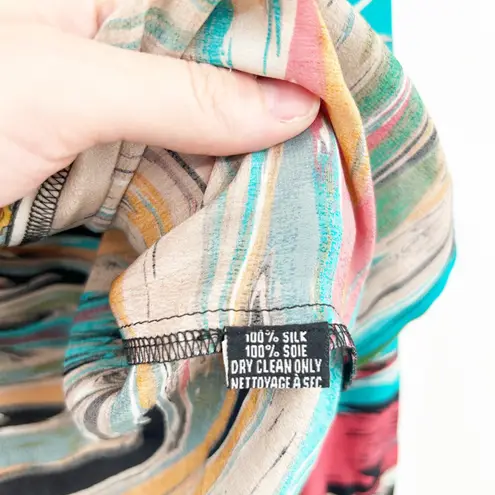 Tolani NWT Womens Artsy Art To Wear Abstract Floral 100% Silk Blouse Size S