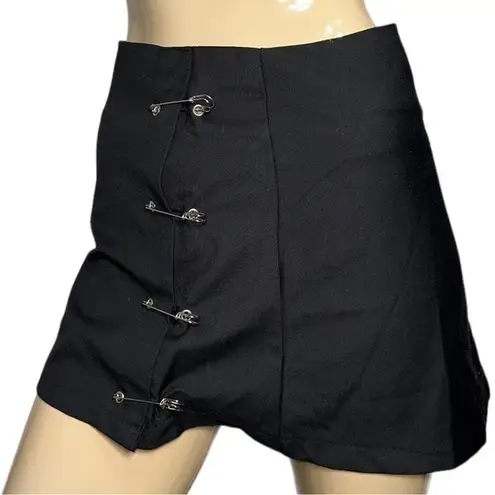 Orsherlly Women’s Size S Black Side Safety Pin Mini Skirt