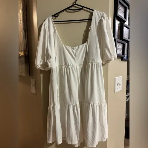 BCBG Paris Women's Knit Eyelet Sleeve Dress White Size L