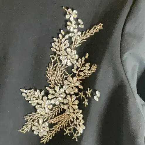 Calligraphie Woman’s Black Sweatshirt with White Hem size medium