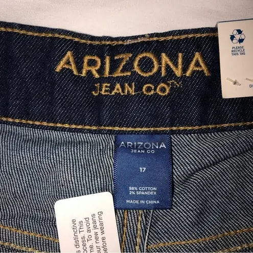 Arizona Jeans Arizona Jean Co Size 17 Shorts Jean Boyfriend 6” Dark Wash Blue Distressed NEW