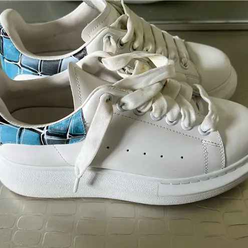 Alexander McQueen  Sneakers