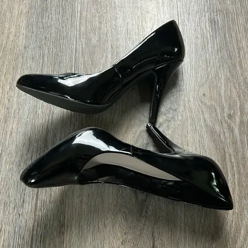 Fergalicious Black Heels Size 7.5
